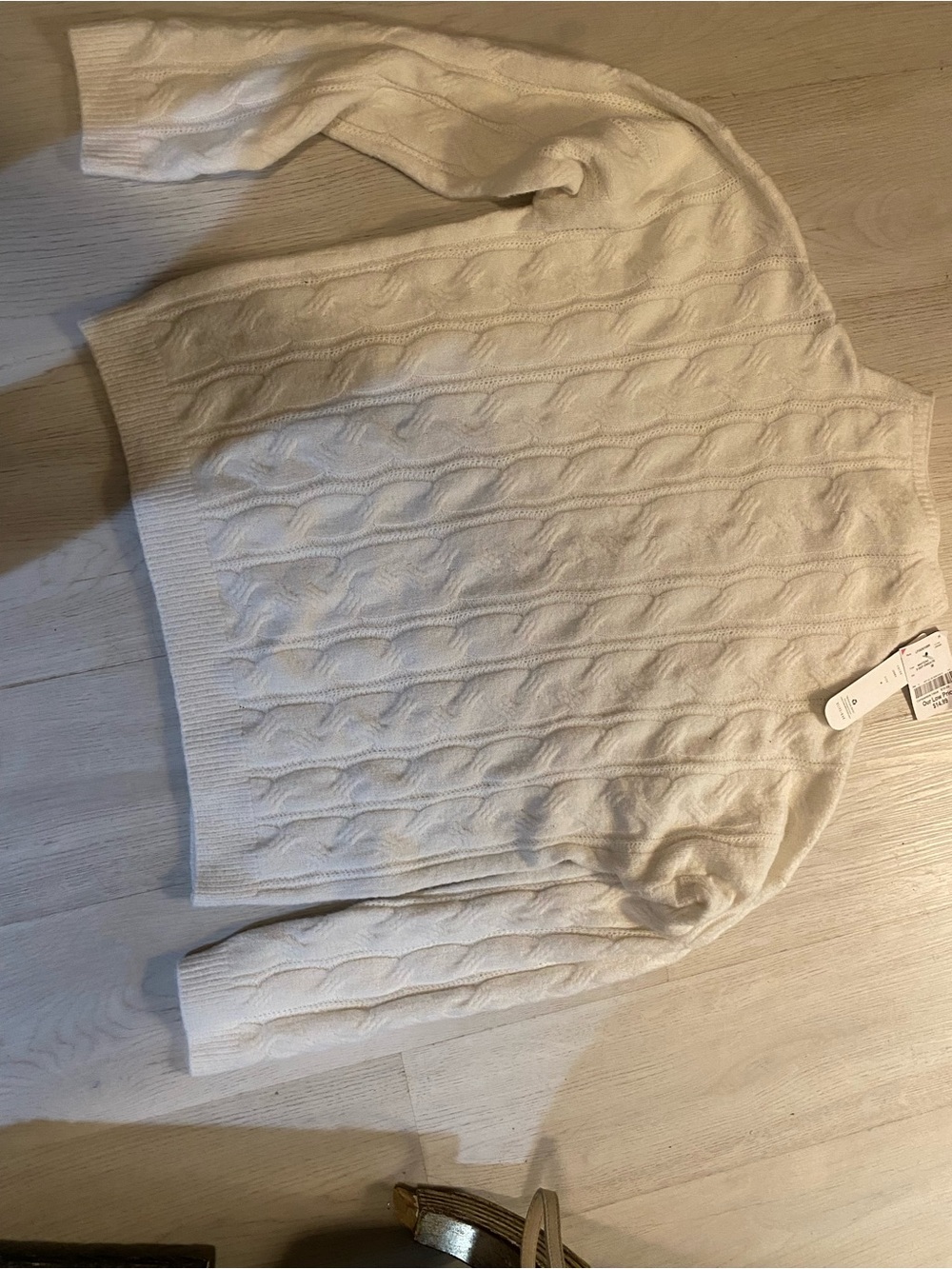 Olive & Oak Cream Cable-Knit Women’s Sweater new wtags